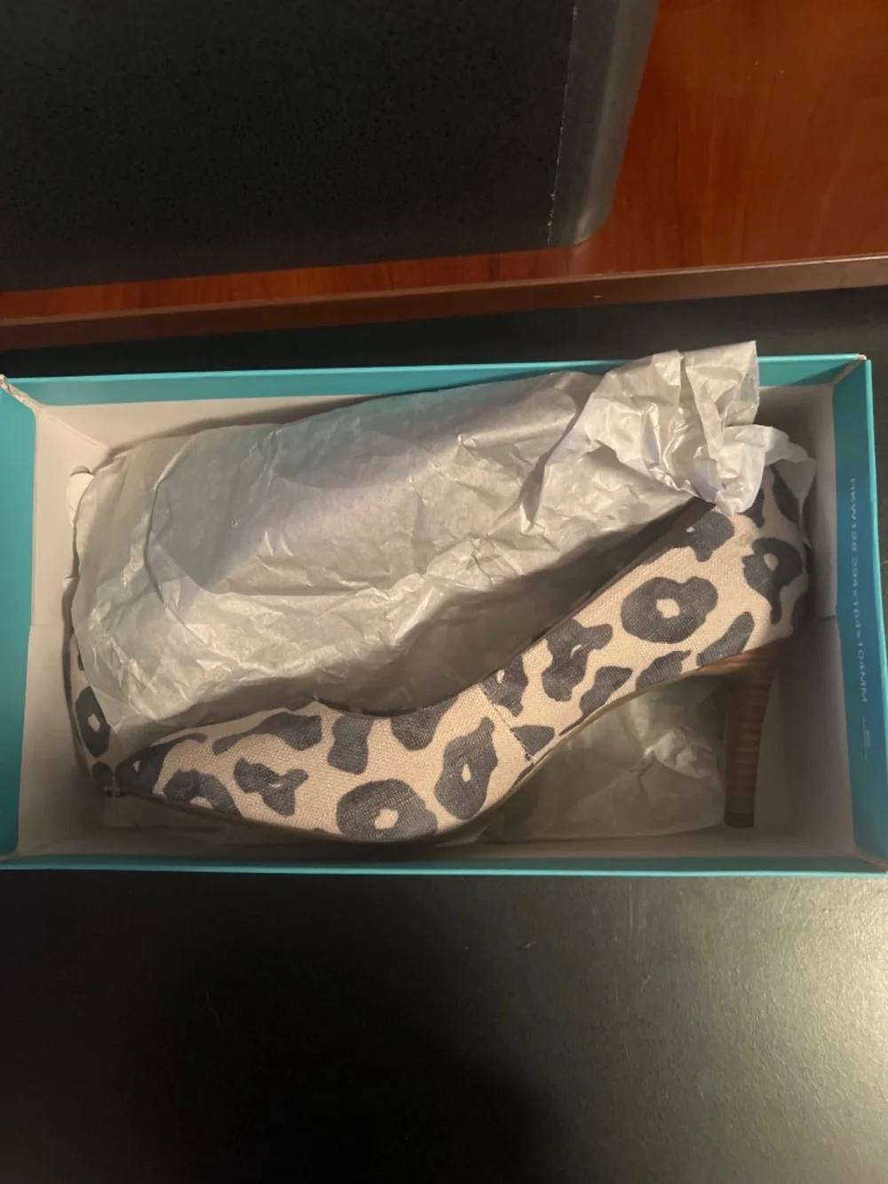 New Rockport Total Motion Leopard Print heels 8.5 wide